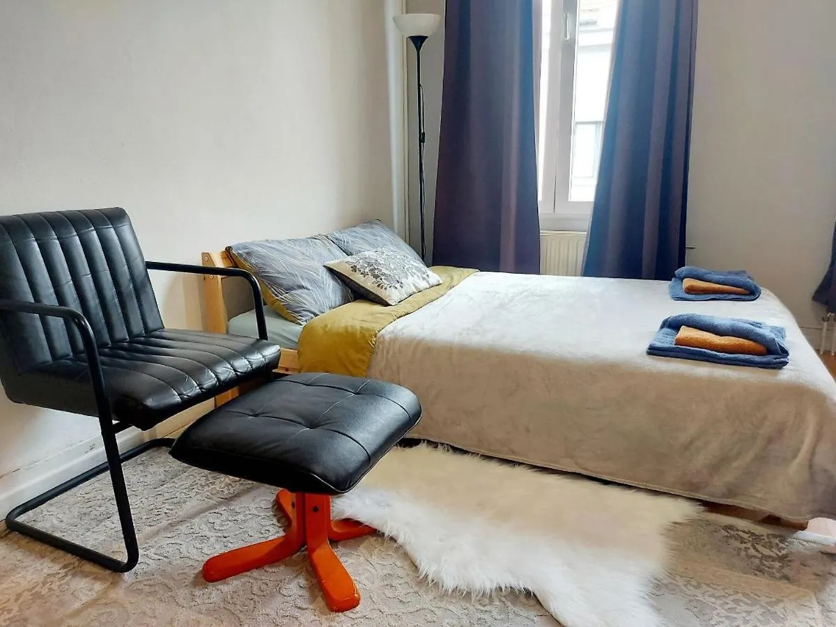 Квартира В Районе Центрального Вокзала Антверпен Apartment